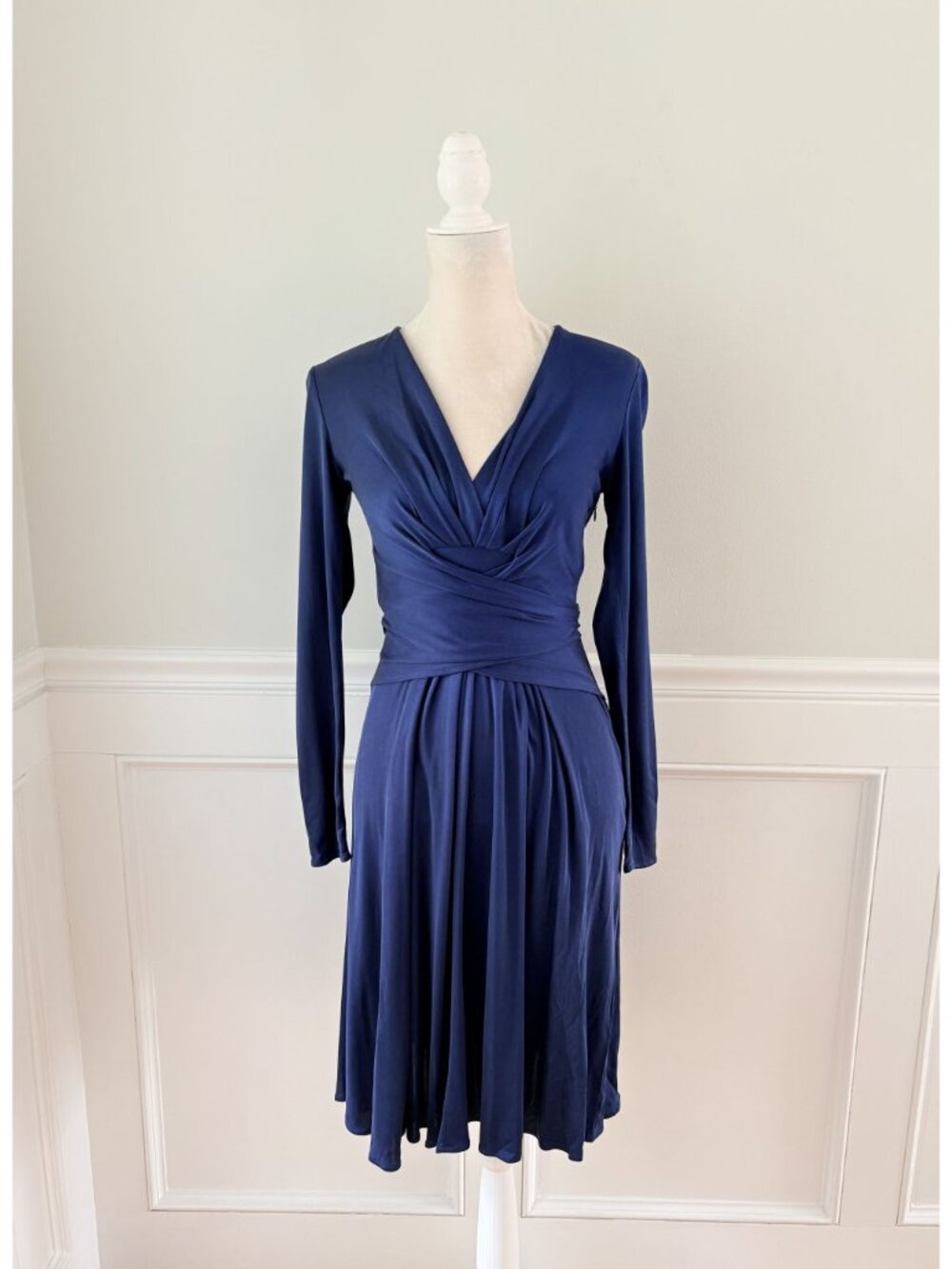 NWT Kate Middleton Engagement Dress Issa London Silk Wrap Dress 8 - Picture 5 of 10